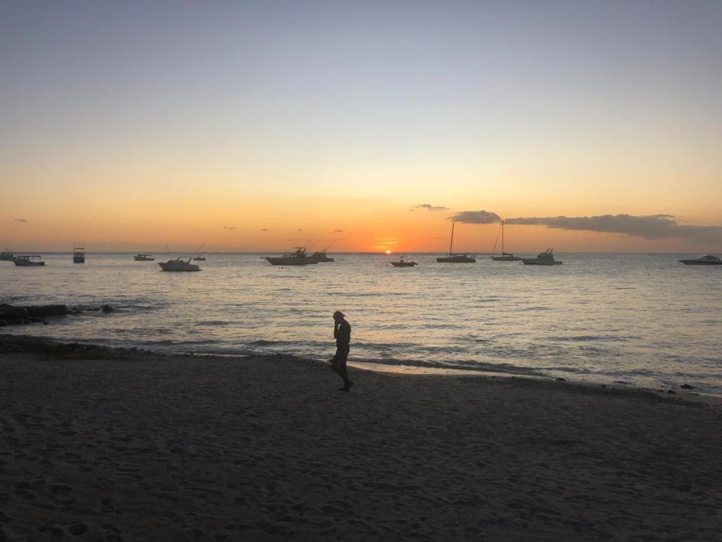 Troux Aux Biches Le Cerisier A2 Mauritius Lägenhet Exteriör bild