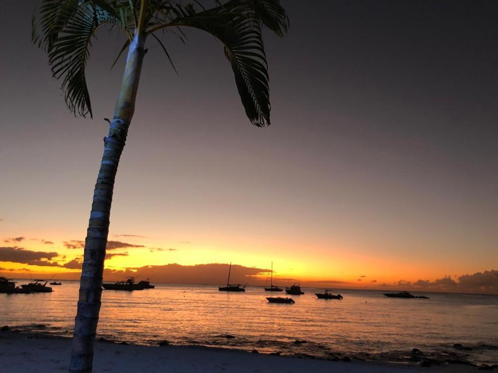 Troux Aux Biches Le Cerisier A2 Mauritius Lägenhet Exteriör bild