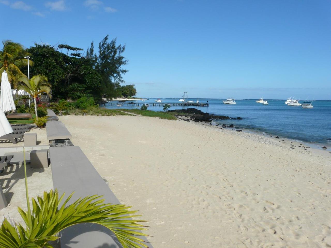 Troux Aux Biches Le Cerisier A2 Mauritius Lägenhet Exteriör bild